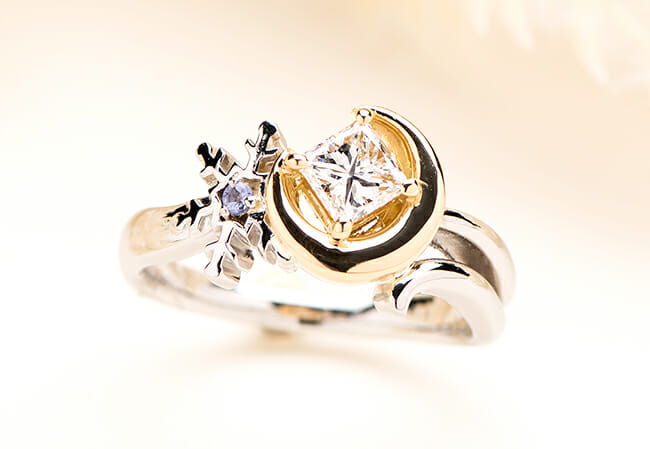 プリンセスカットダイヤを入れた婚約指輪